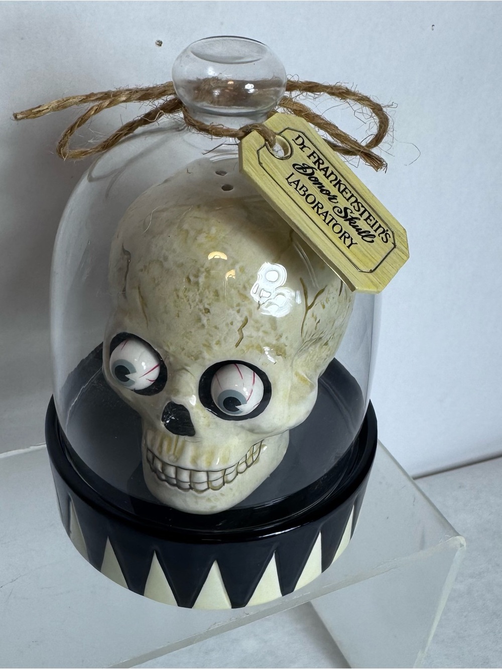 Dept 56 Halloween Salt & Pepper Set Dr Frankenstein’s Donor Skull NO BOX